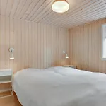펜션 Serey - 500m From The Sea By Interhome *