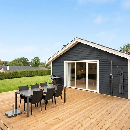 Serey - 500m From The Sea By Interhome