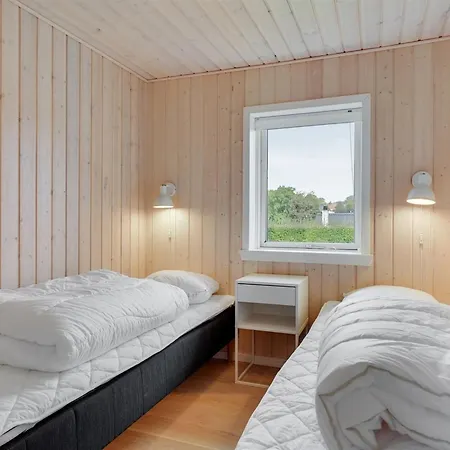 Serey - 500m From The Sea By Interhome