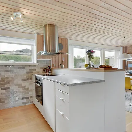 Serey - 500m From The Sea By Interhome Hejls