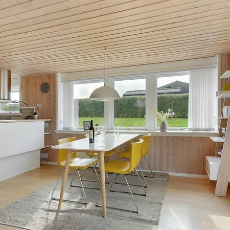 Serey - 500m From The Sea By Interhome * Hejls